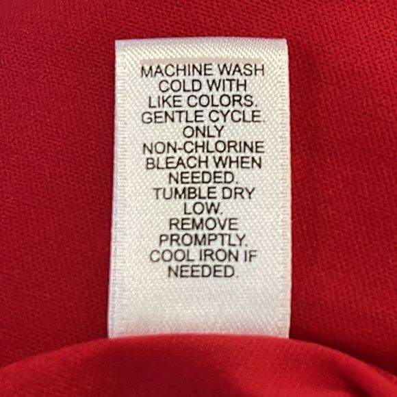 C Est. 1946 red flowy cold shoulder dress woman’s size Large - Picture 11 of 11